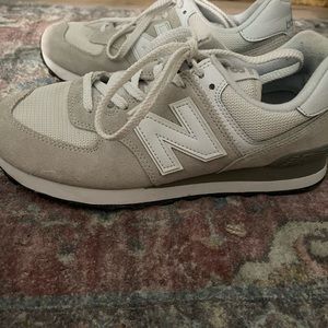 New Balance Classic 574 Womens sz9